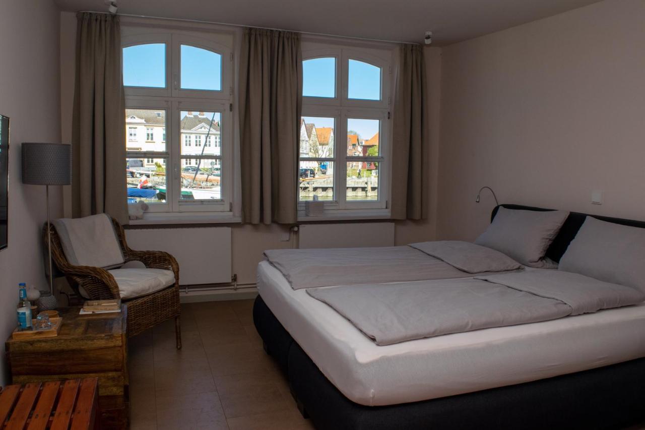 Hotel Das Brueckenhaus Glückstadt Bagian luar foto