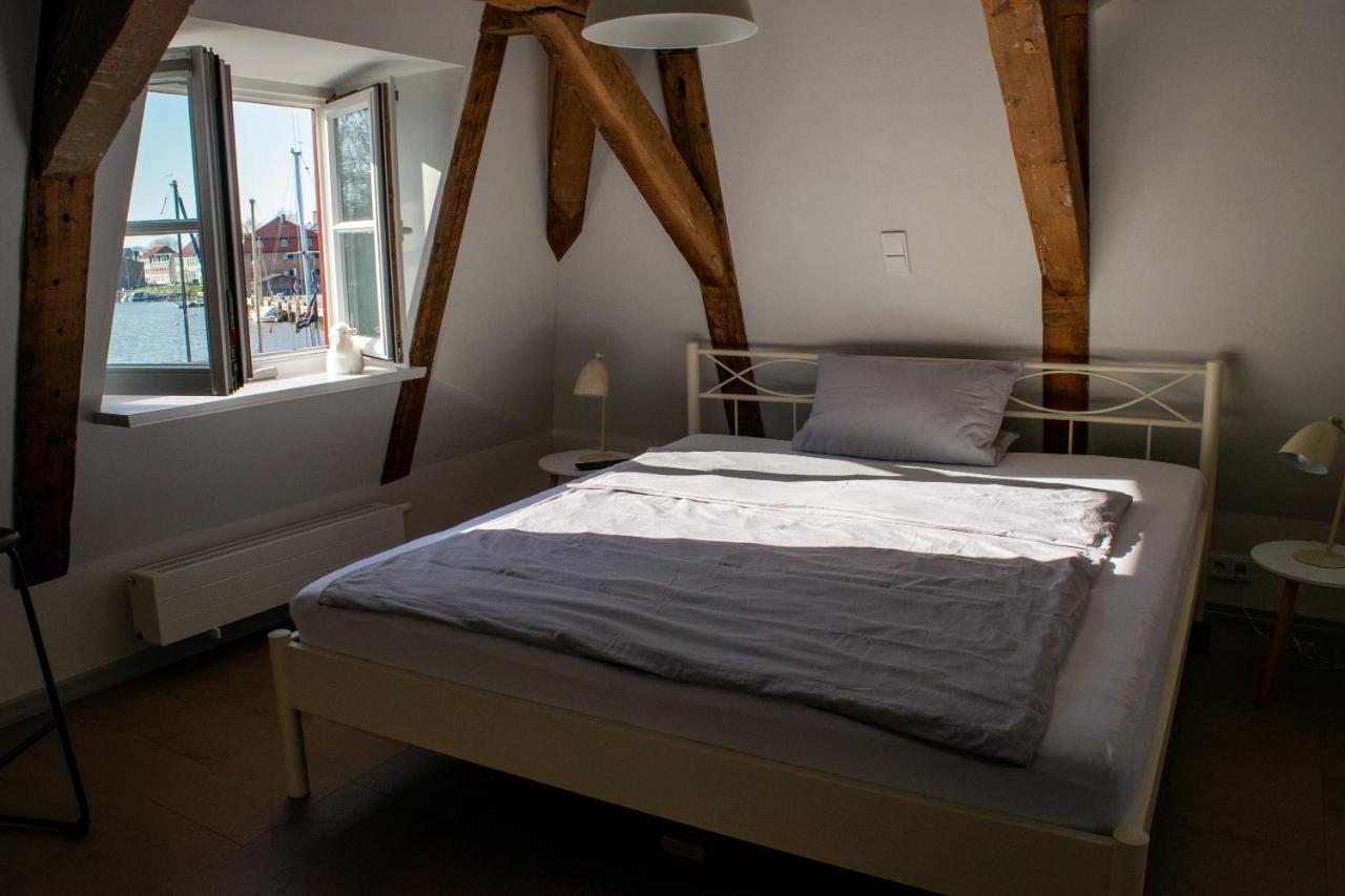 Hotel Das Brueckenhaus Glückstadt Bagian luar foto